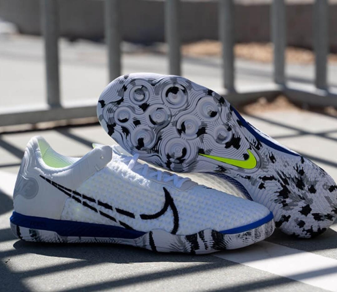 Nike React Gato