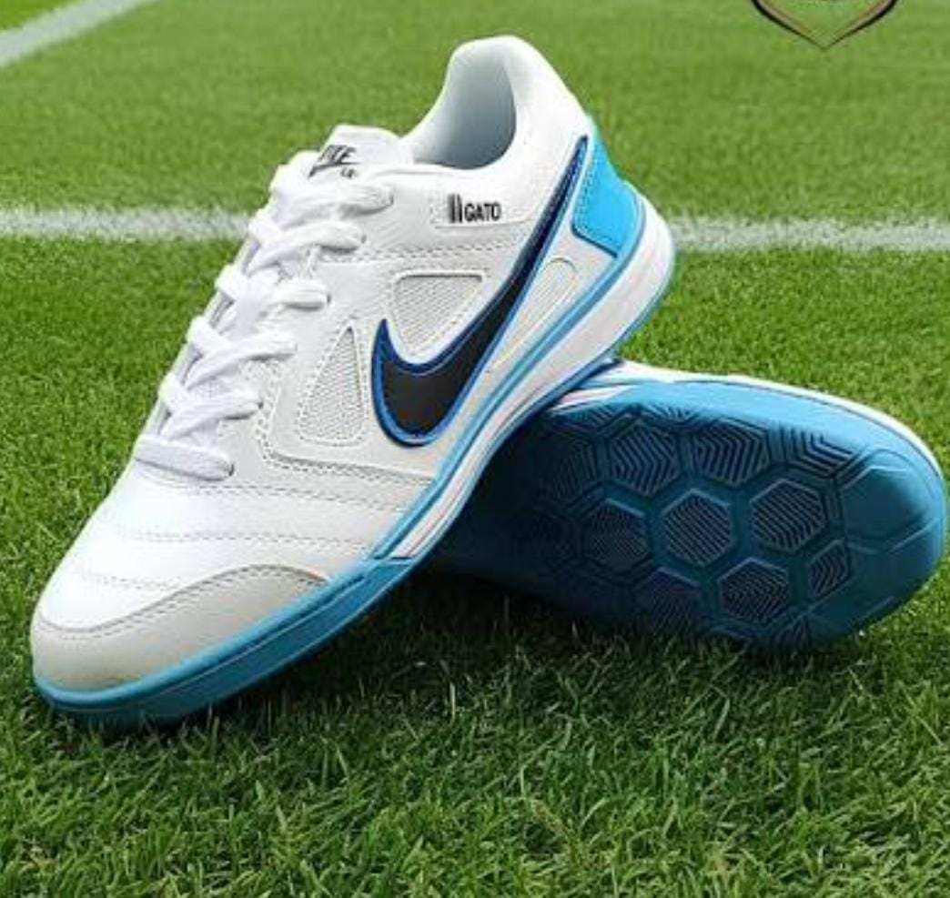 Nike Gato